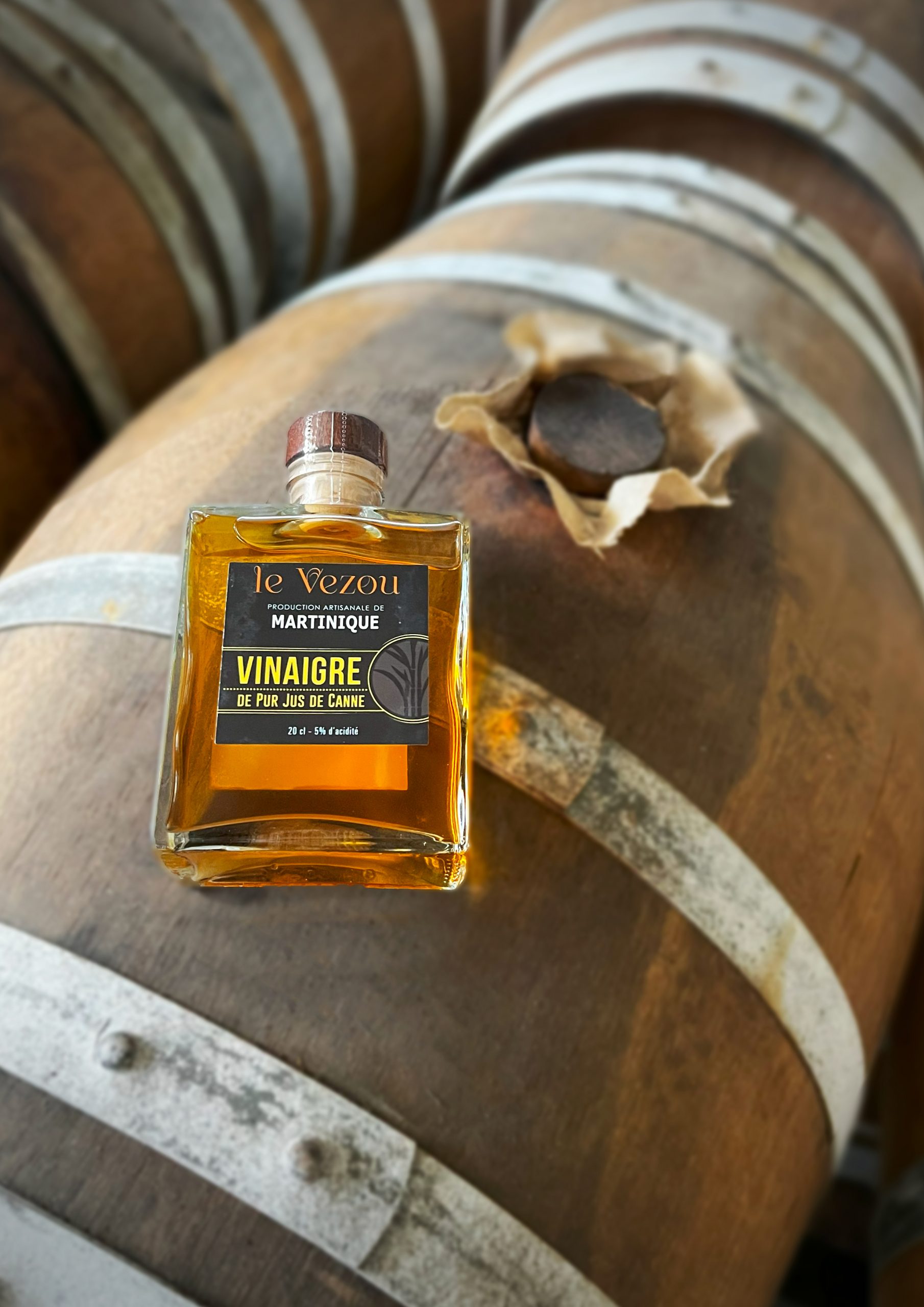 Vinaigre Le Vezou en version originale sur un fût de rhum