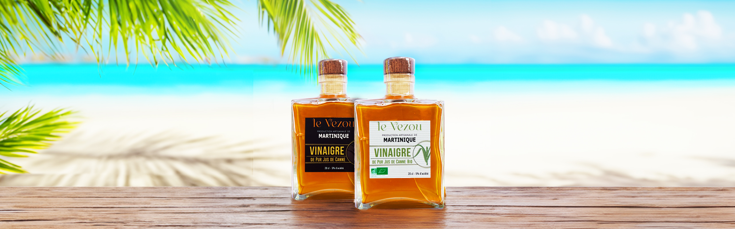 Vinaigre le Vezou en version originale et bio sur une plage